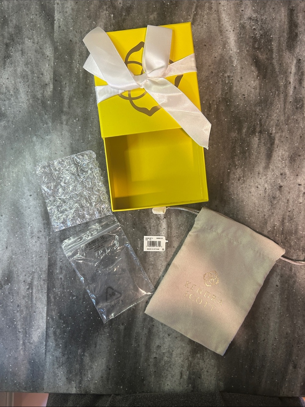Kendra Scott Yellow Gift Box with Cream Drawstring Pouch
